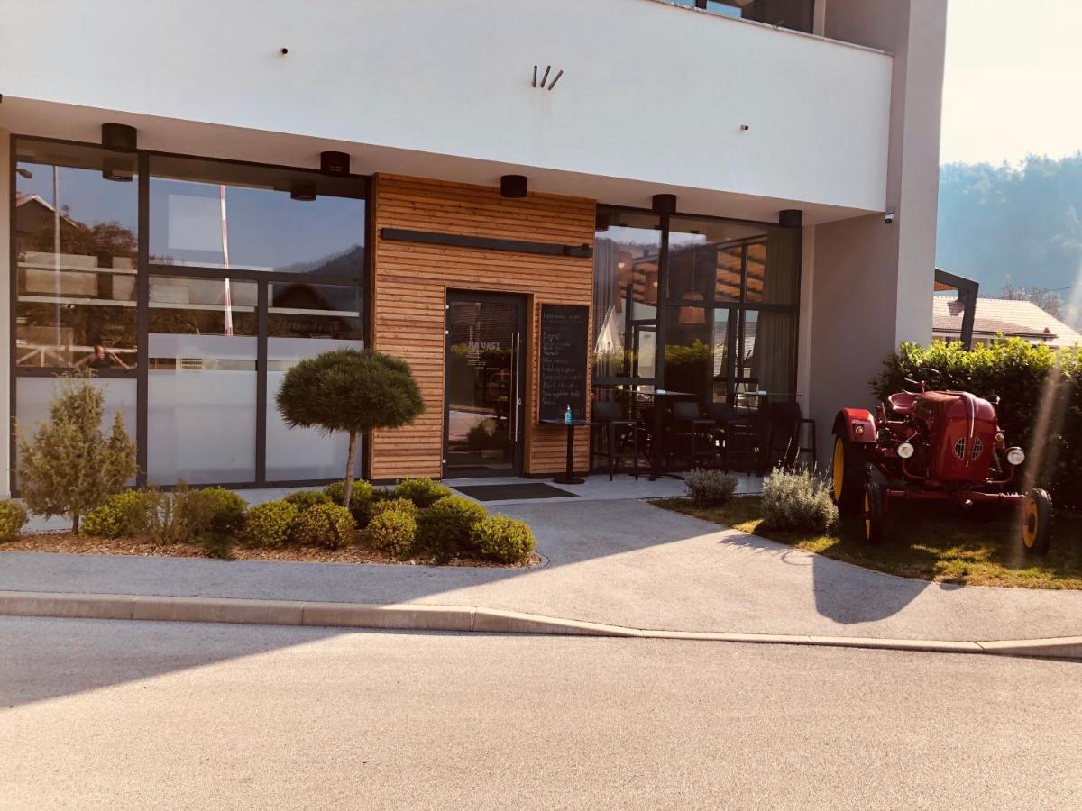 Na Vasi Restavracija In Prenocisca Hotel Škofja Loka Kültér fotó