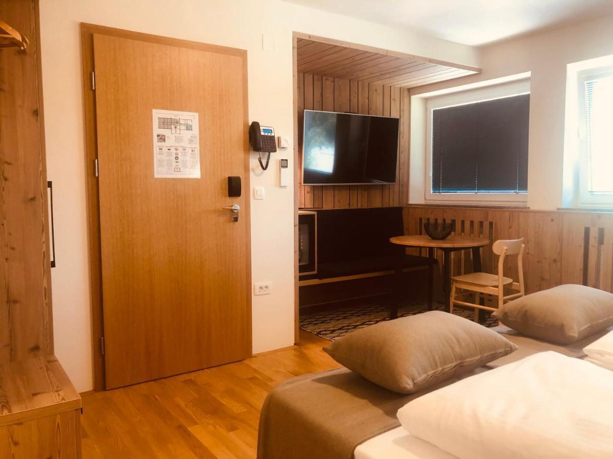 Na Vasi Restavracija In Prenocisca Hotel Škofja Loka Kültér fotó