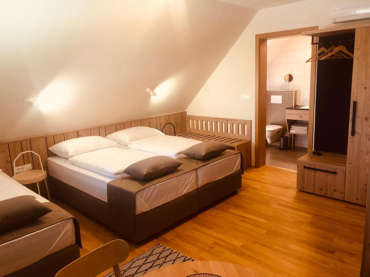 Na Vasi Restavracija In Prenocisca Hotel Škofja Loka Kültér fotó