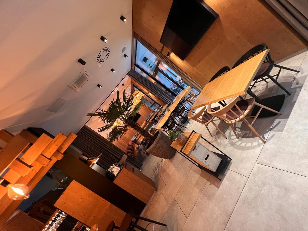 Na Vasi Restavracija In Prenocisca Hotel Škofja Loka Kültér fotó
