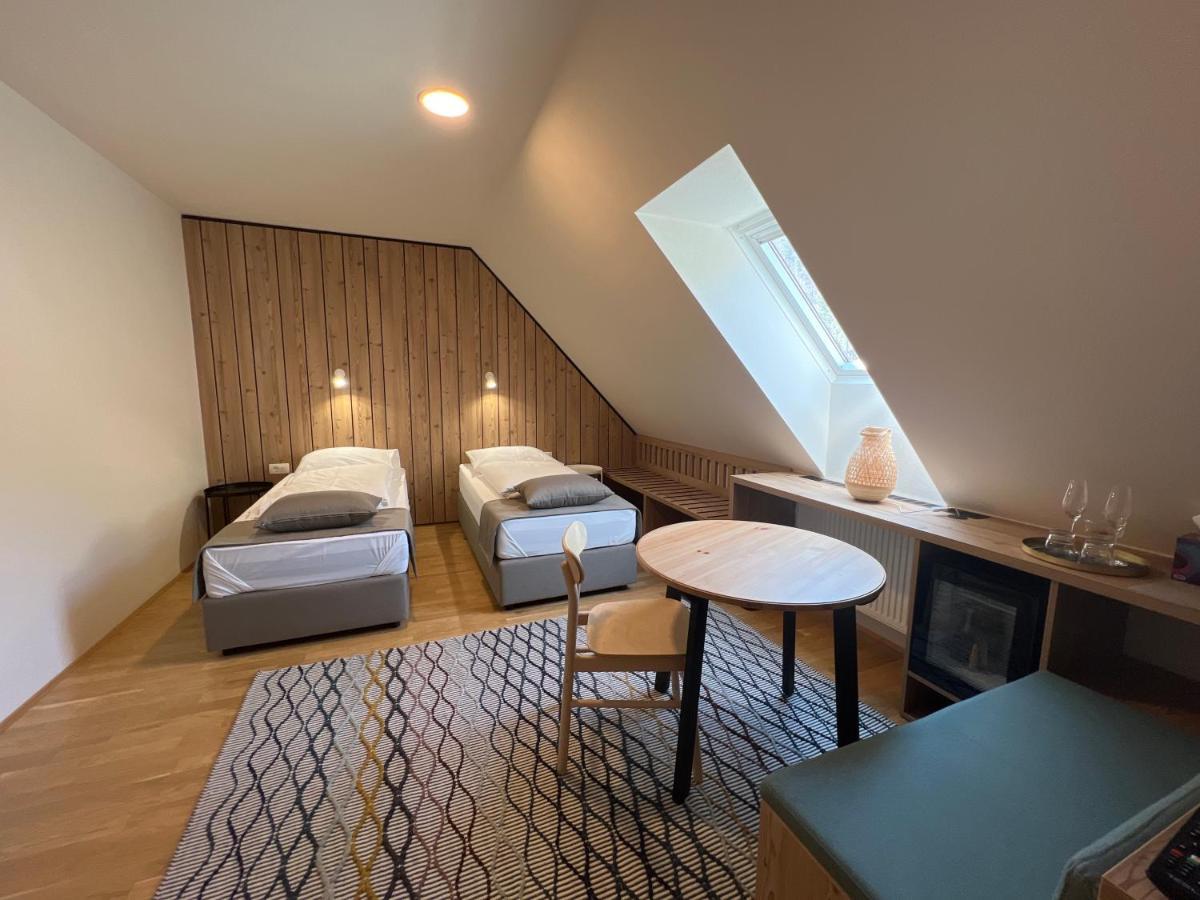 Na Vasi Restavracija In Prenocisca Hotel Škofja Loka Kültér fotó